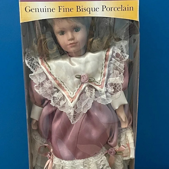 NWT SOFT EXPRESSIONS JENNY FAITH /SPECIAL EDITION GENUINE PORCELAIN DOLL - Picture 2 of 4